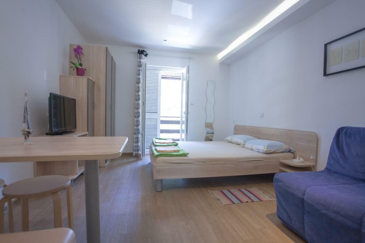 Studio Apartment - Seaview Premantura Ngoại thất bức ảnh